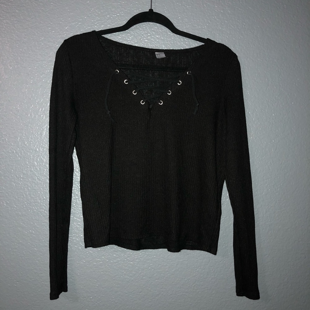 Ribbed lace up long sleeve